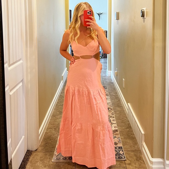 AMALIE THE LABEL - ROZELLE LINEN CUT OUT TIE BACK MAXI DRESS IN DUSTY PINK - Picture 6 of 6